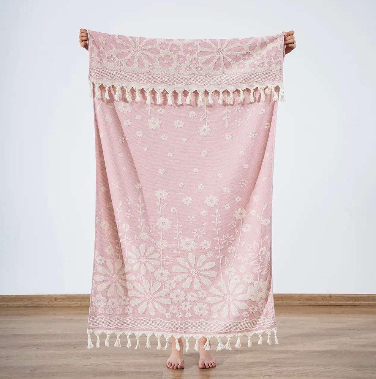 Coastal Daisy Luxe Turkish Towel – Lightweight Quick-Dry Beach & Travel Essential